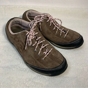 L.L. Bean Brown and Black Athletic Shoes